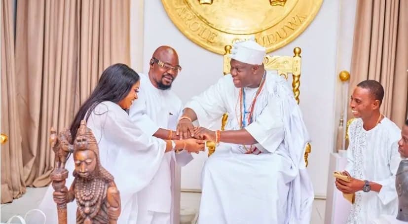 Ooni of Ife confers chieftaincy title on Baba Ijesha and gifts him new car after he's released from prison for s£xual assault of a minor